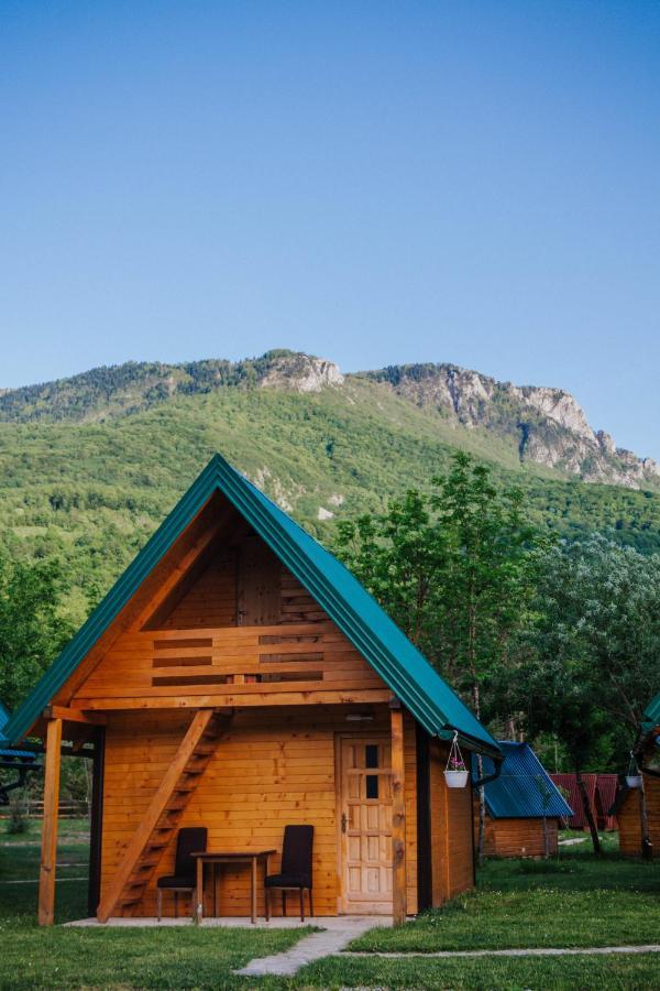 Отель Camp Sutjeska Тьентиште Экстерьер фото