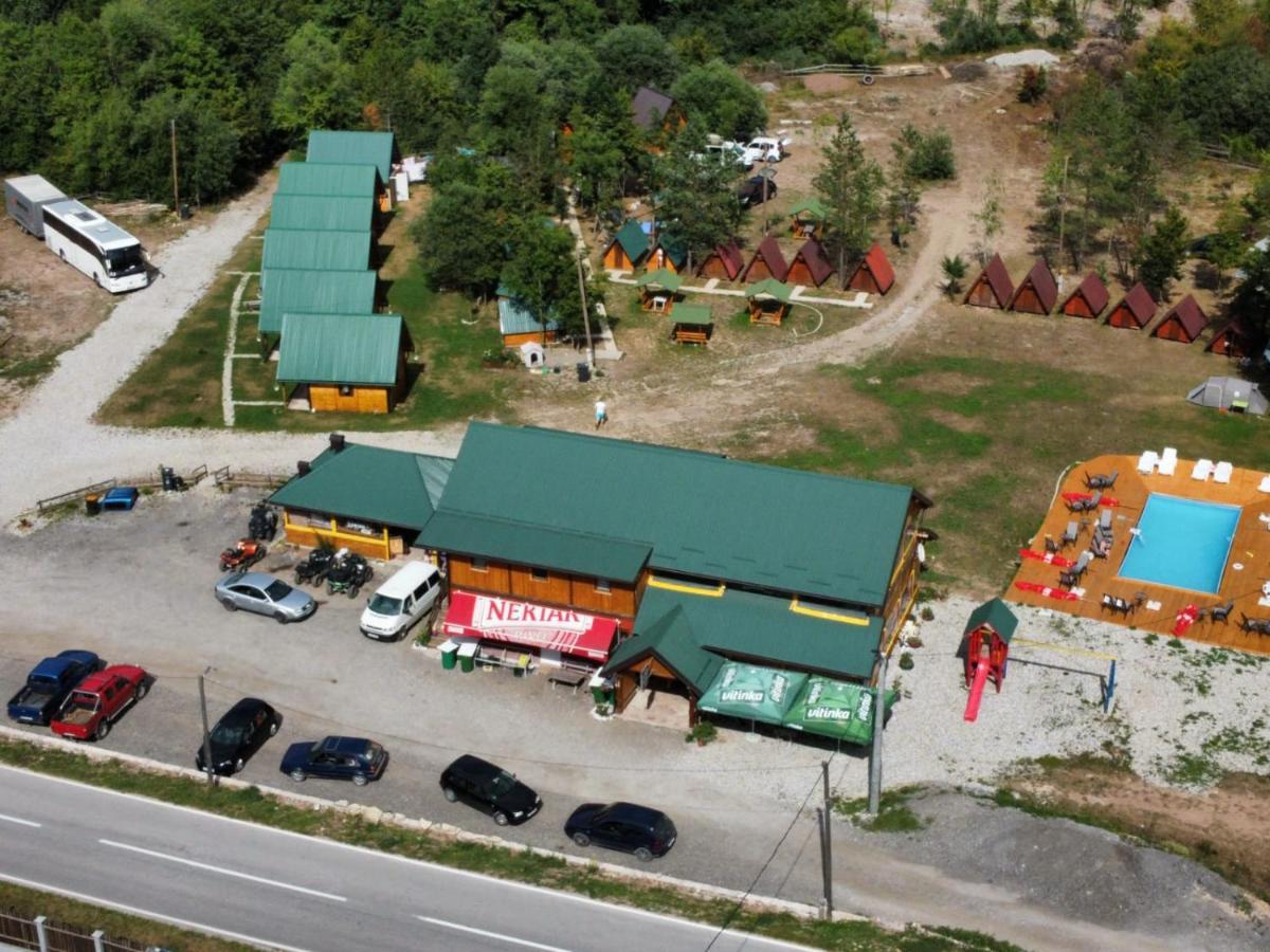 Отель Camp Sutjeska Тьентиште Экстерьер фото