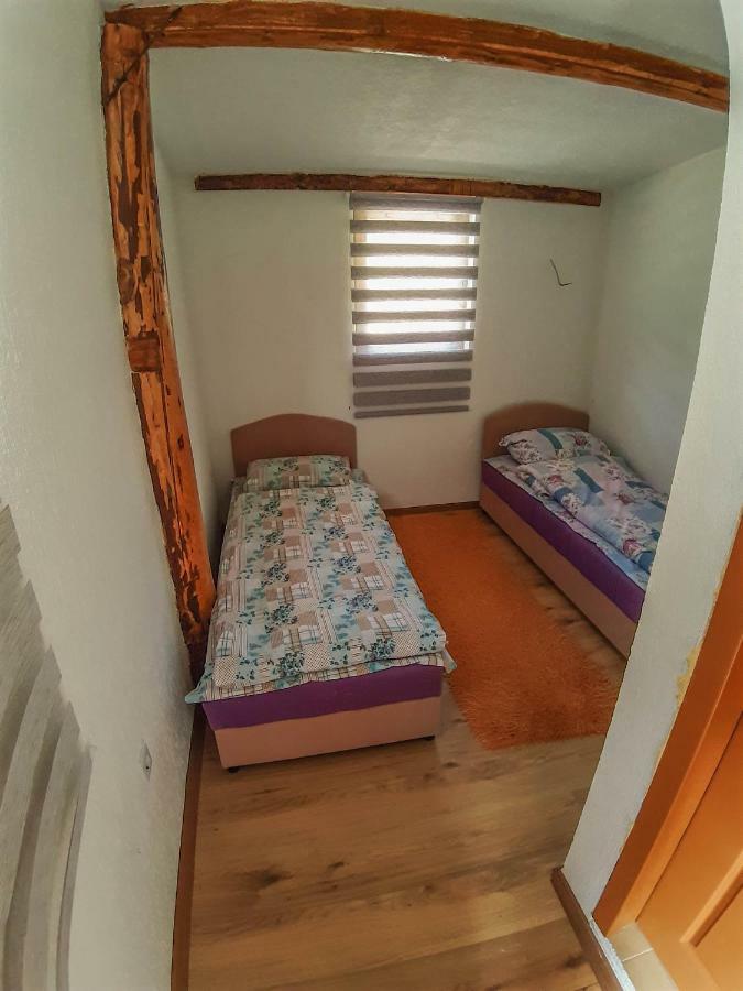 Отель Camp Sutjeska Тьентиште Экстерьер фото