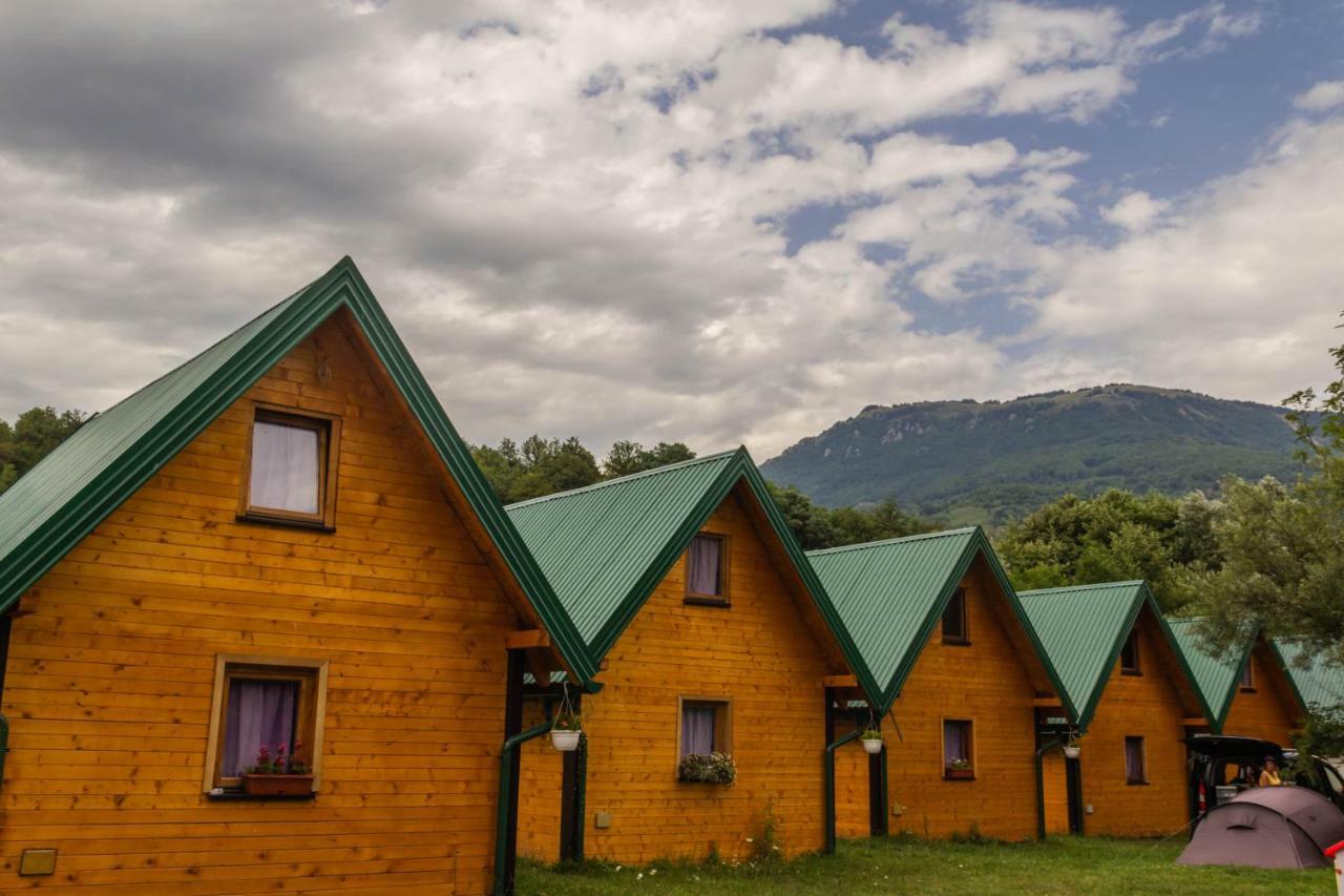 Отель Camp Sutjeska Тьентиште Экстерьер фото