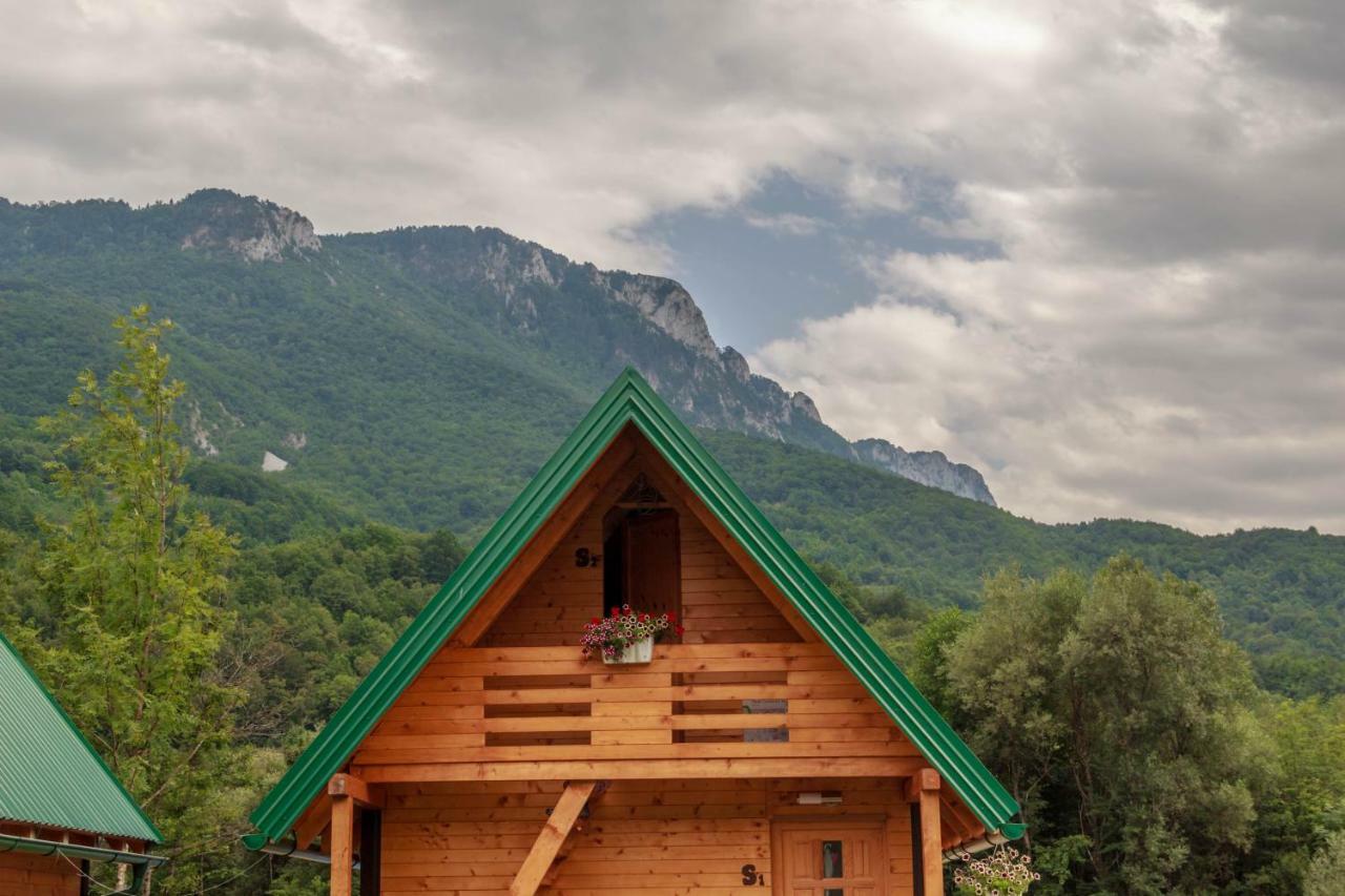 Отель Camp Sutjeska Тьентиште Экстерьер фото